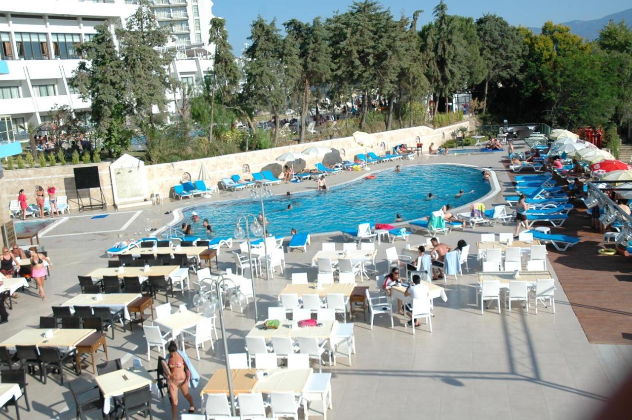 Otel Arora 4*
